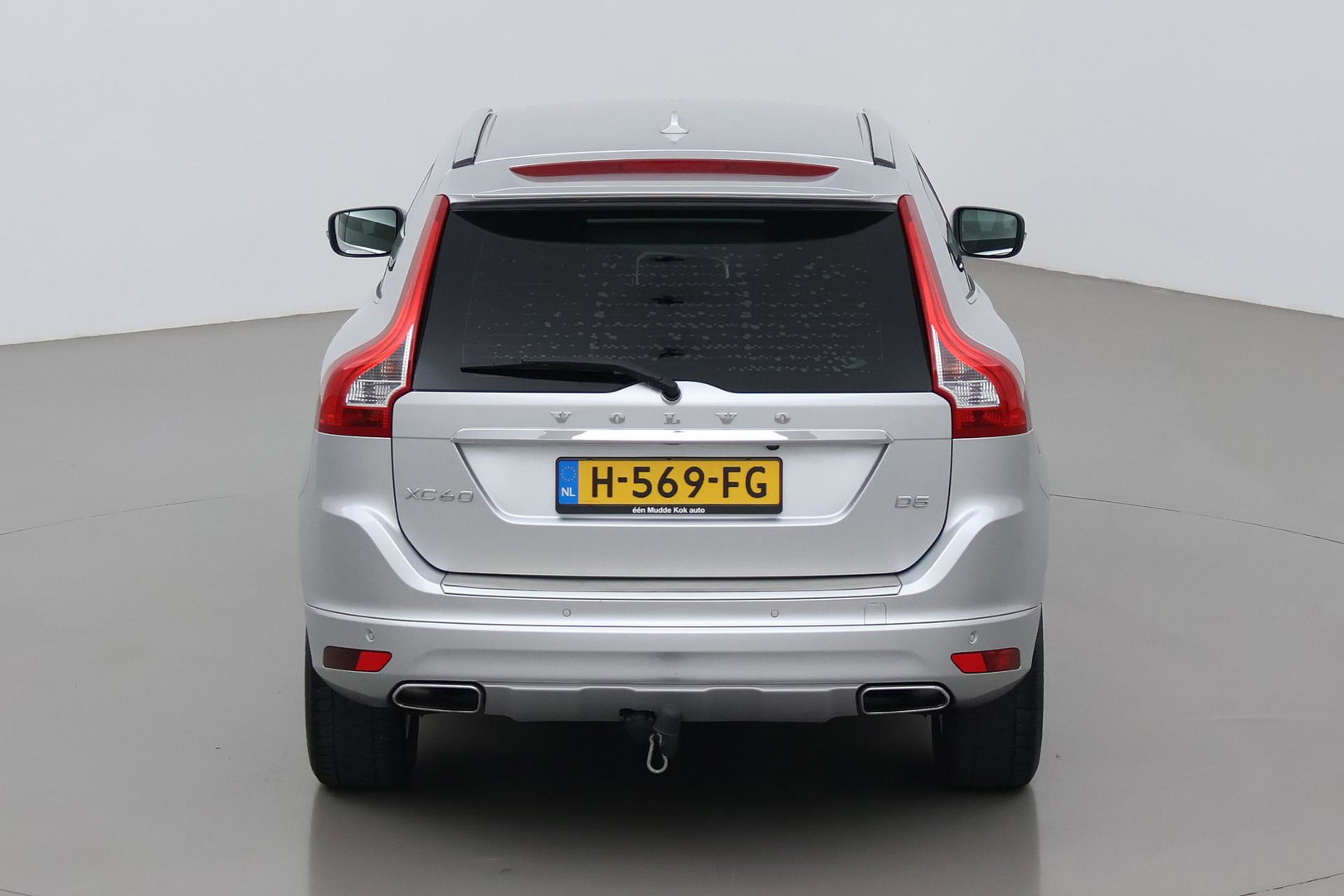 Volvo XC60 2.4 D5 Summum | ACC | Camera | BLIS | Trekhaak | Standkachel | Getint Glas