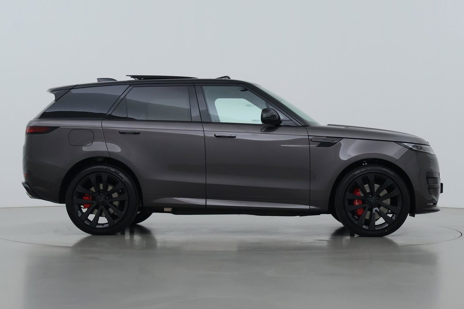 Land Rover Range Rover Sport 3.0 P550e Autobiography PHEV | Black Pack | Massage | Meridian Surround | Koelbox | ClearSight | Trekhaak | 23 Inch