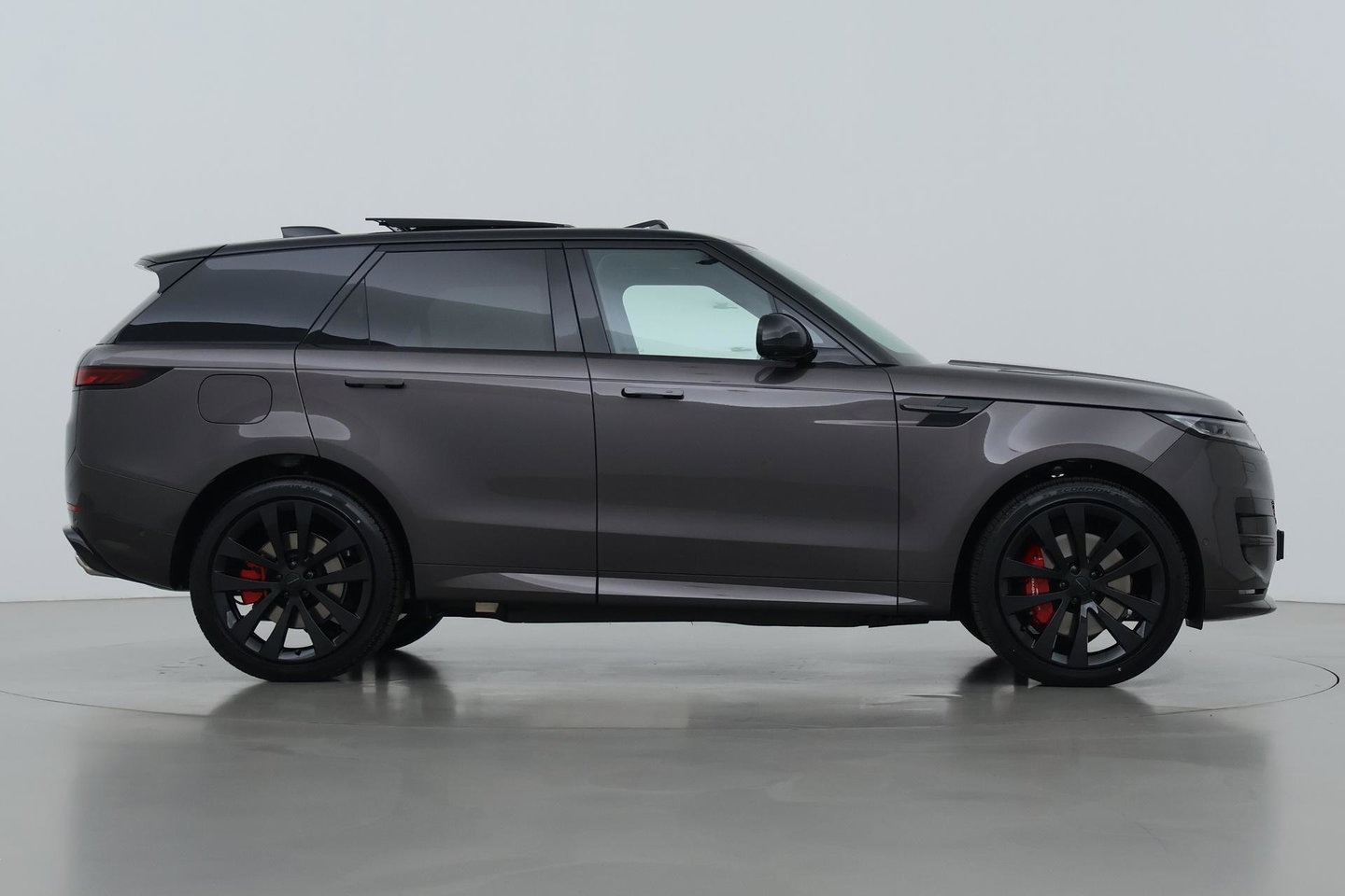Land Rover Range Rover Sport 3.0 P550e Autobiography PHEV | Black Pack | Massage | Meridian Surround | Koelbox | ClearSight | Trekhaak | 23 Inch