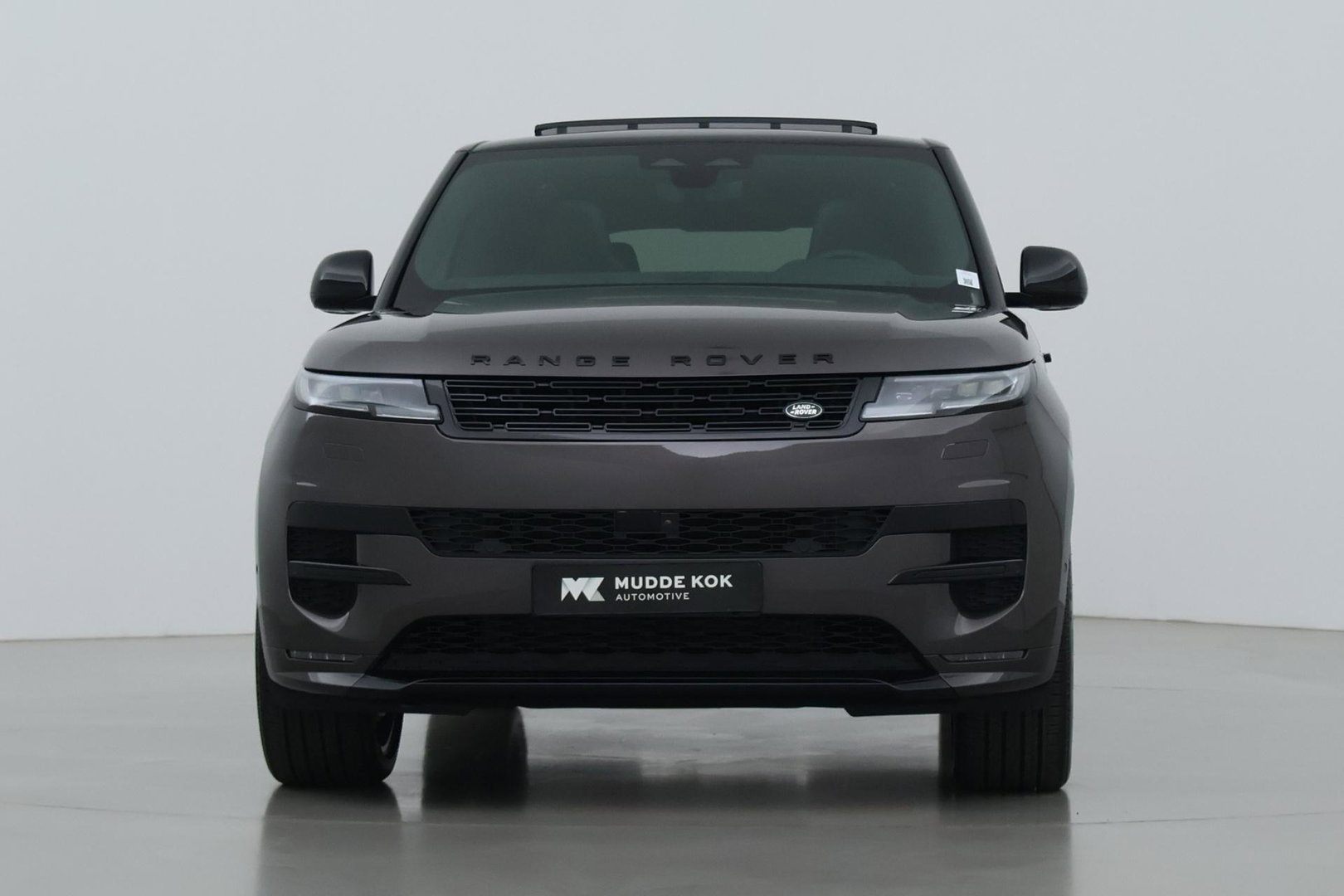 Land Rover Range Rover Sport 3.0 P550e Autobiography PHEV | Black Pack | Massage | Meridian Surround | Koelbox | ClearSight | Trekhaak | 23 Inch