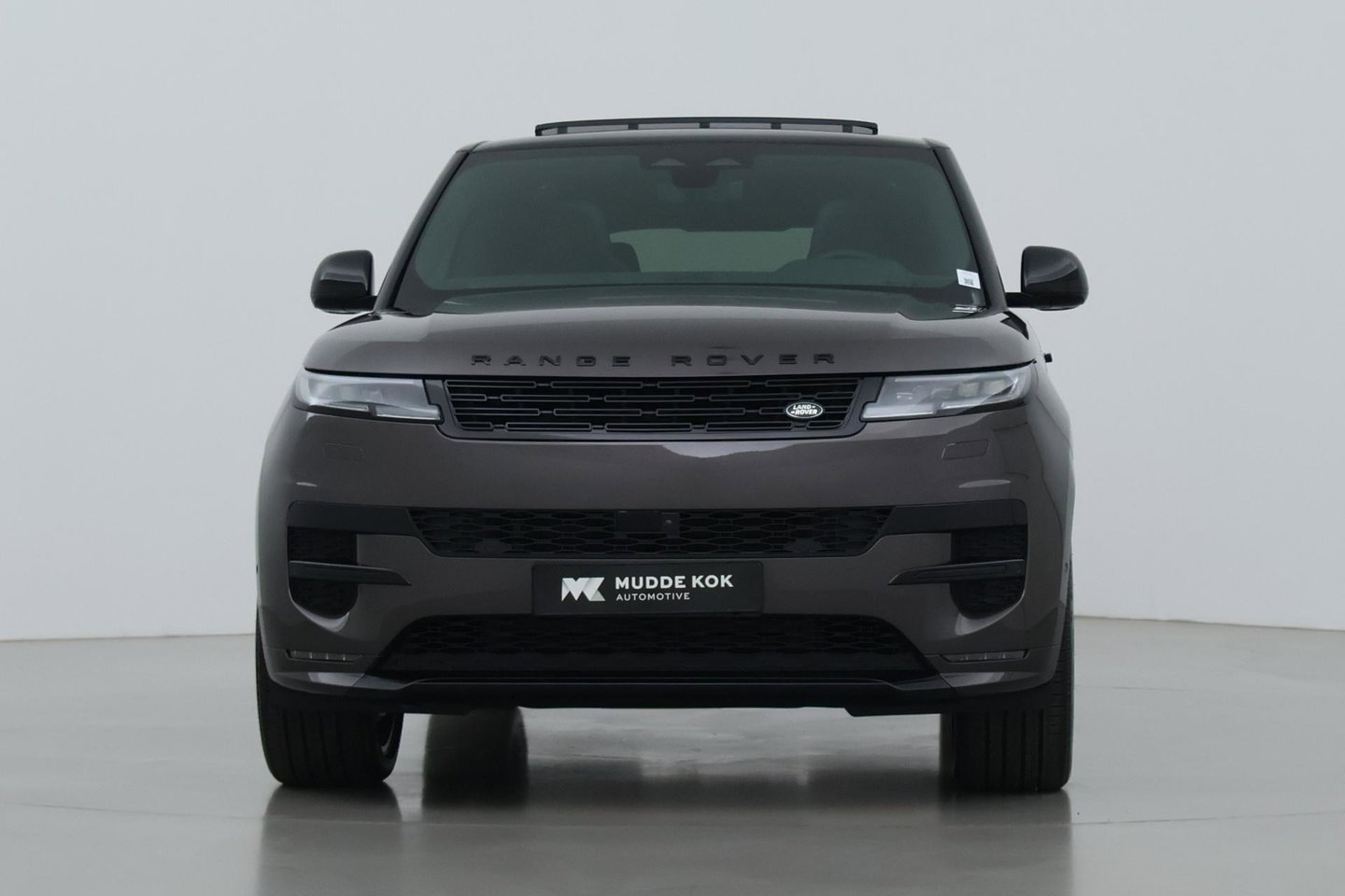 Land Rover Range Rover Sport 3.0 P550e Autobiography PHEV | Black Pack | Massage | Meridian Surround | Koelbox | ClearSight | Trekhaak | 23 Inch