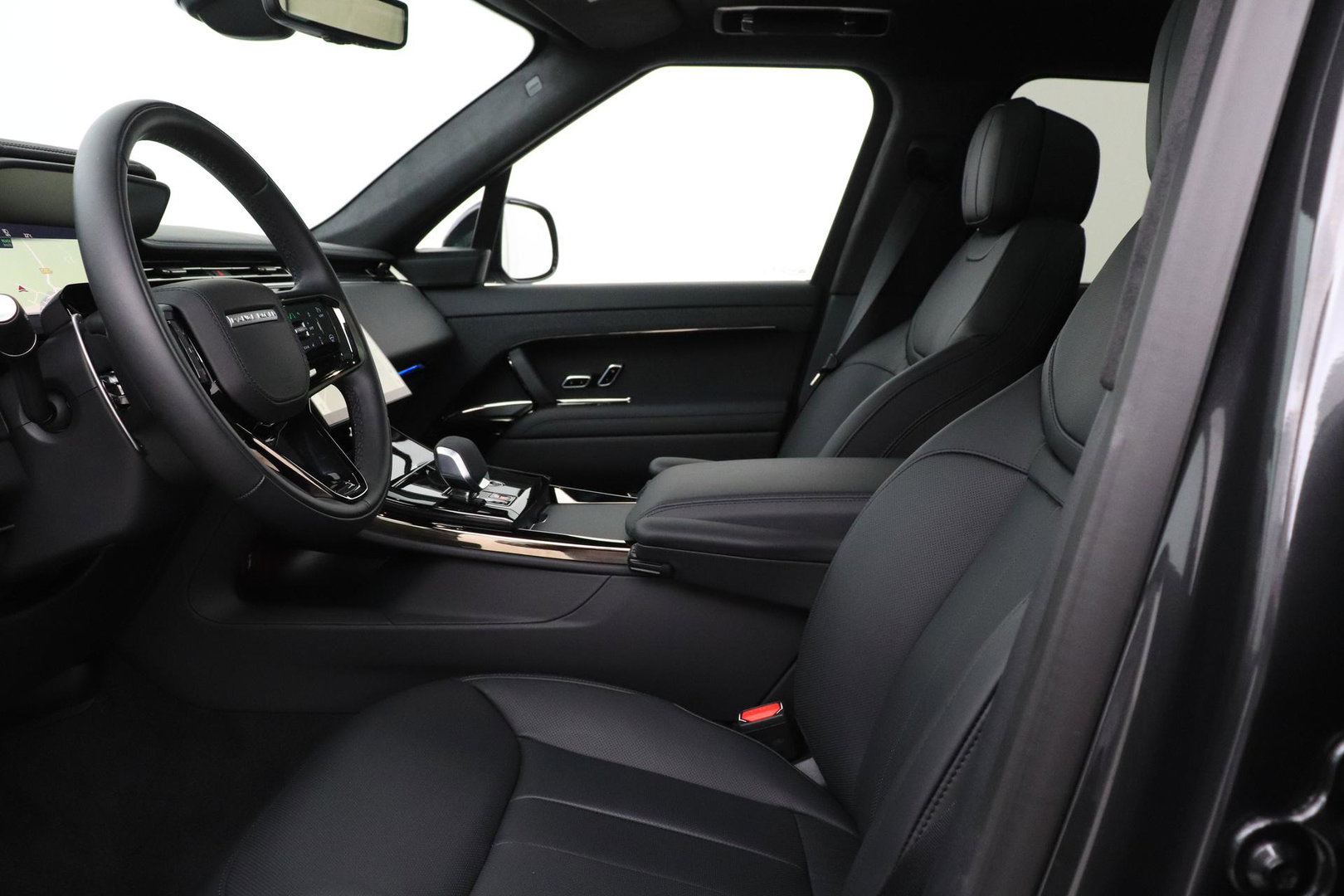 Land Rover Range Rover Sport 3.0 P550e Autobiography PHEV | Black Pack | Massage | Meridian Surround | Koelbox | ClearSight | Trekhaak | 23 Inch