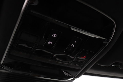 Land Rover Range Rover Sport 3.0 P550e Autobiography PHEV | Black Pack | Massage | Meridian Surround | Koelbox | ClearSight | Trekhaak | 23 Inch