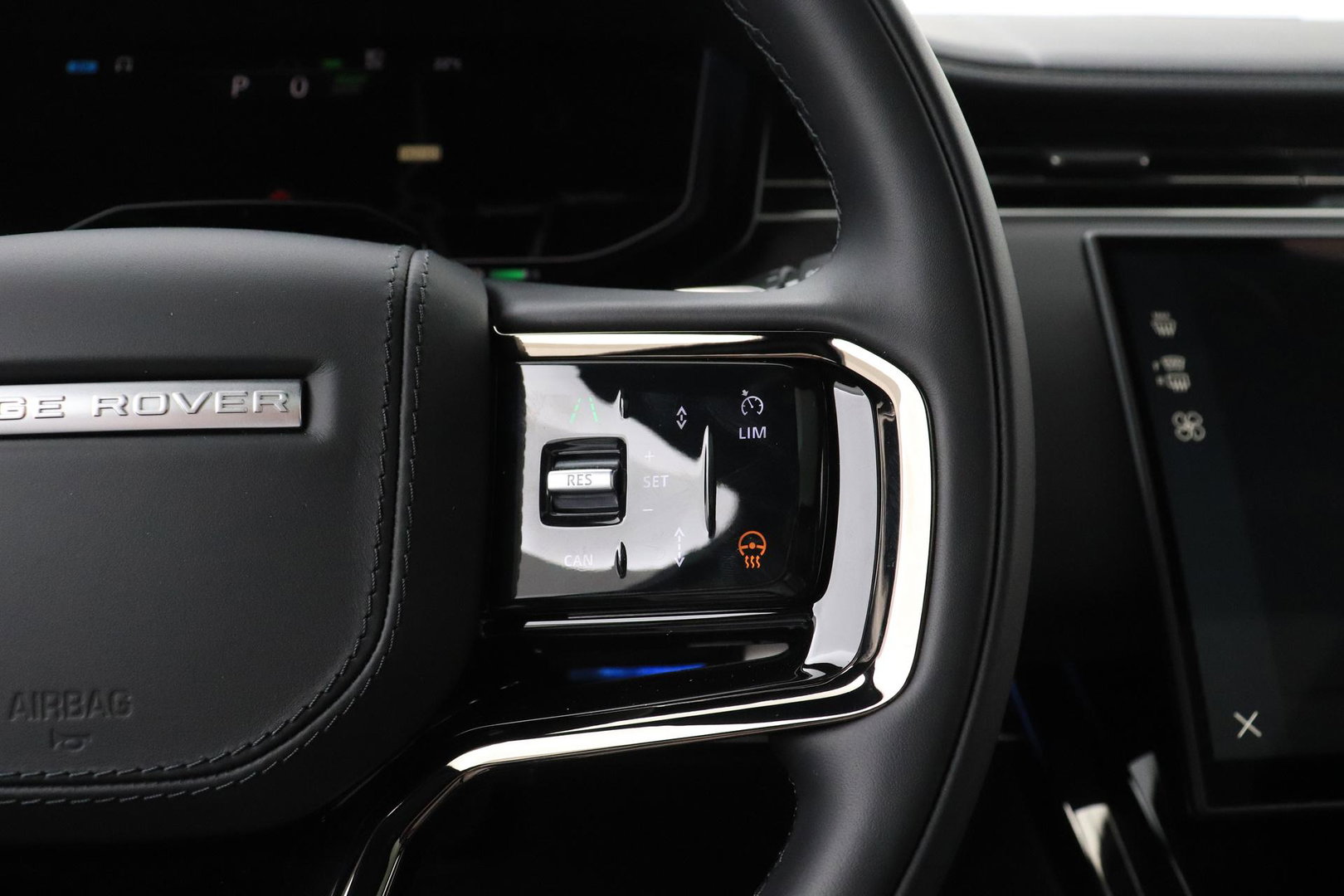 Land Rover Range Rover Sport 3.0 P550e Autobiography PHEV | Black Pack | Massage | Meridian Surround | Koelbox | ClearSight | Trekhaak | 23 Inch