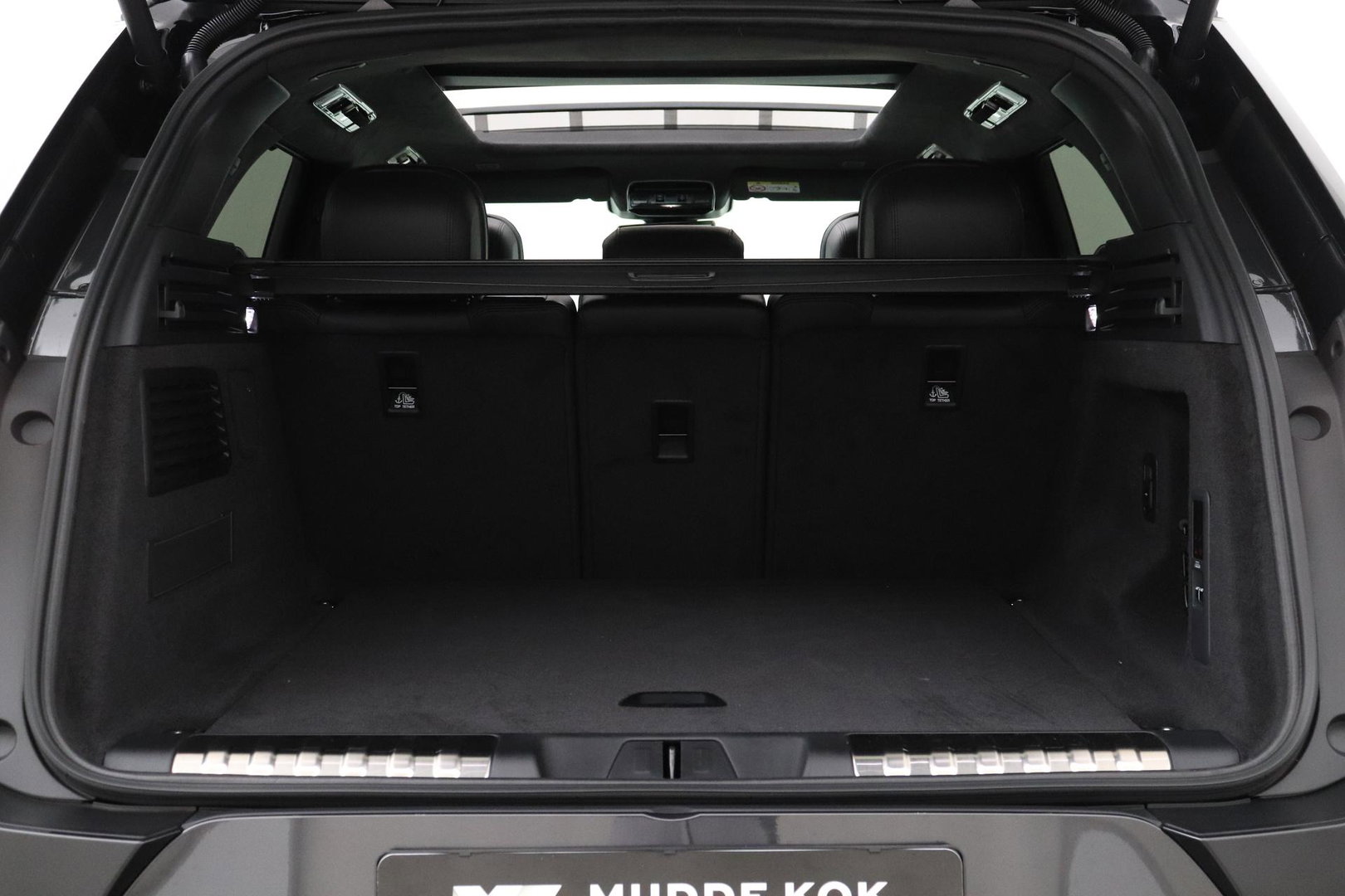 Land Rover Range Rover Sport 3.0 P550e Autobiography PHEV | Black Pack | Massage | Meridian Surround | Koelbox | ClearSight | Trekhaak | 23 Inch