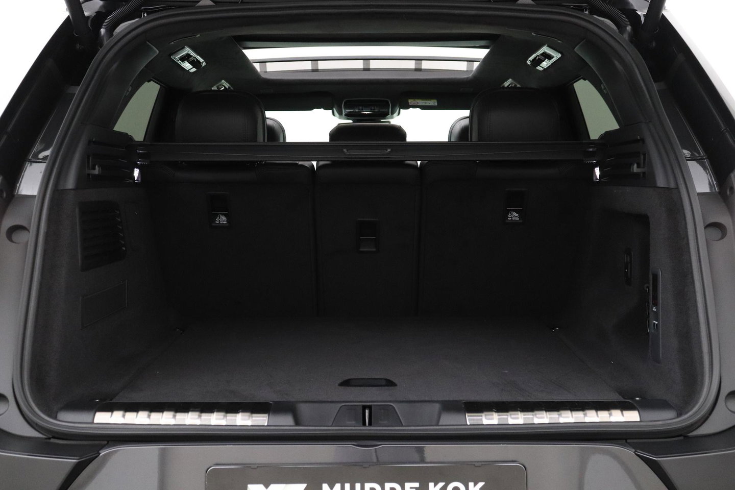 Land Rover Range Rover Sport 3.0 P550e Autobiography PHEV | Black Pack | Massage | Meridian Surround | Koelbox | ClearSight | Trekhaak | 23 Inch