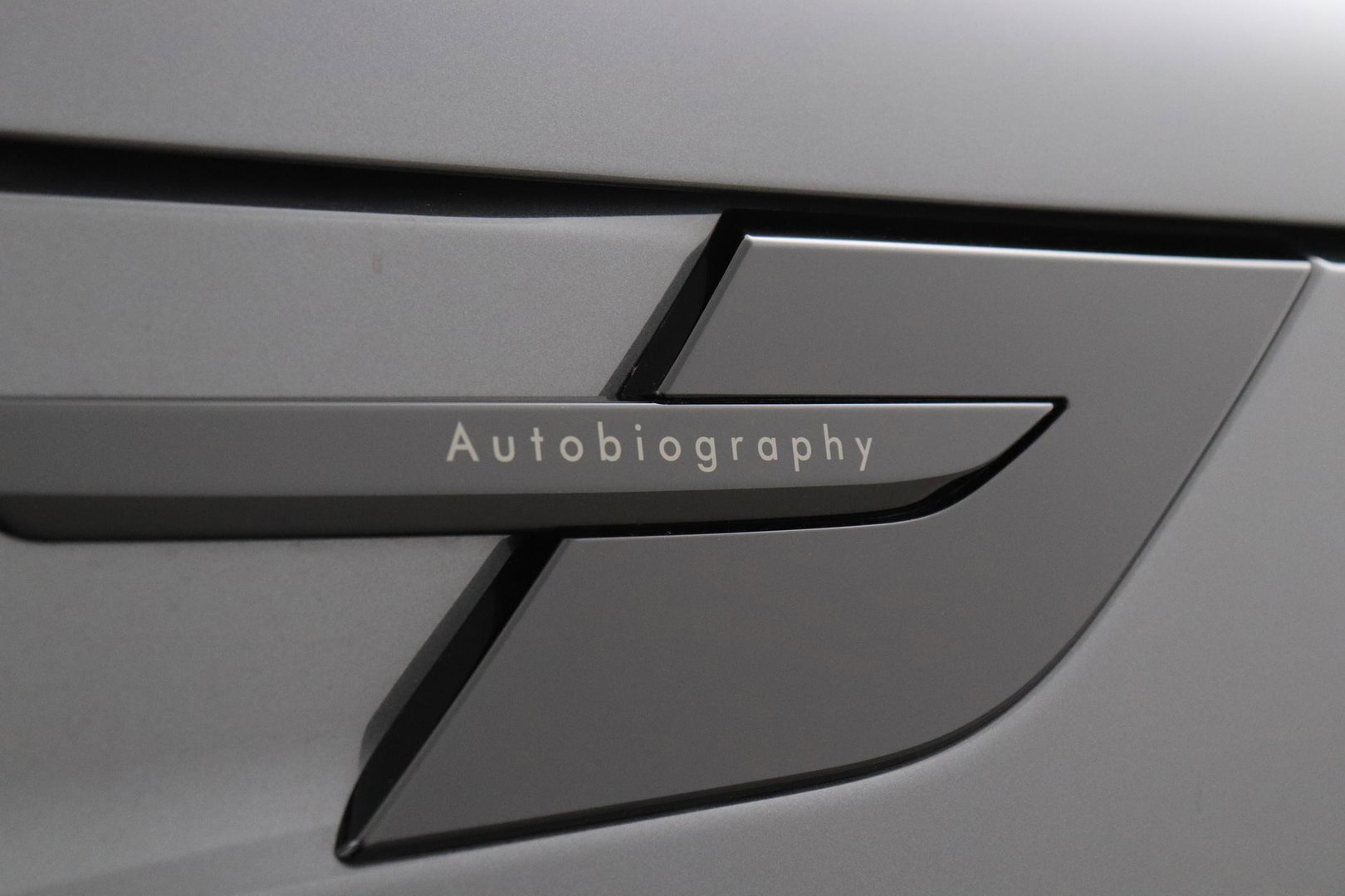 Land Rover Range Rover Sport 3.0 P550e Autobiography PHEV | Black Pack | Massage | Meridian Surround | Koelbox | ClearSight | Trekhaak | 23 Inch