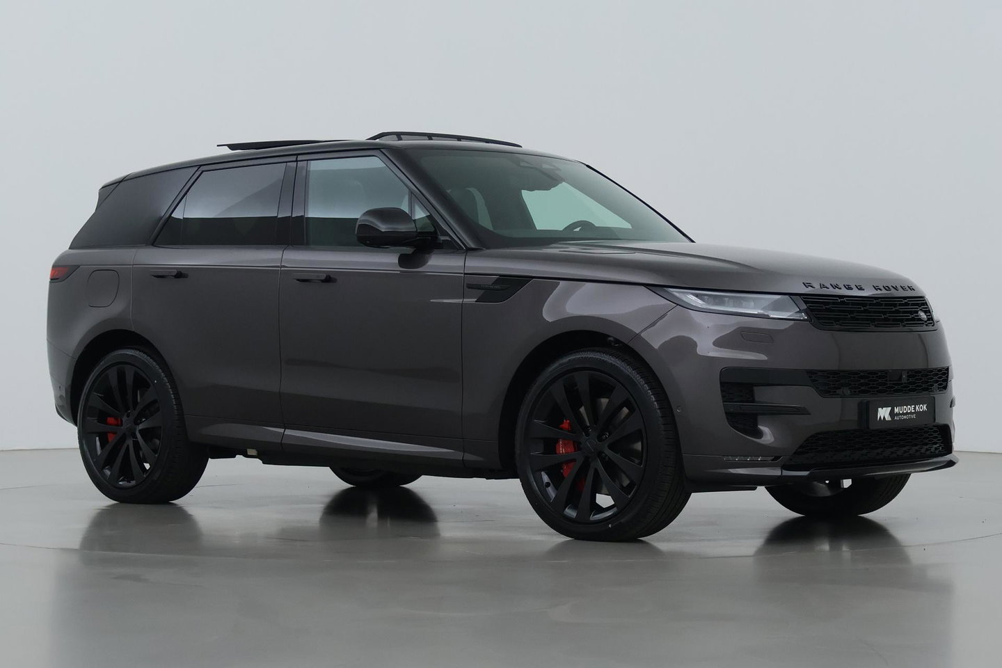 Land Rover Range Rover Sport 3.0 P550e Autobiography PHEV | Black Pack | Massage | Meridian Surround | Koelbox | ClearSight | Trekhaak | 23 Inch