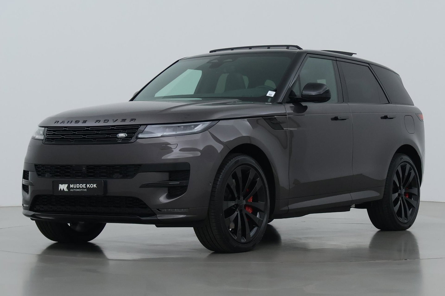 Land Rover Range Rover Sport 3.0 P550e Autobiography PHEV | Black Pack | Massage | Meridian Surround | Koelbox | ClearSight | Trekhaak | 23 Inch