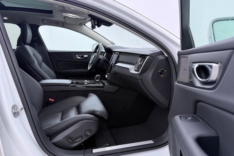 Volvo V60 T8 Plug-in hybrid Plus Bright | ACC | Panoramadak | Harman/Kardon | 360° Camera | Head-Up | BLIS | Stoel+Stuurverwarming