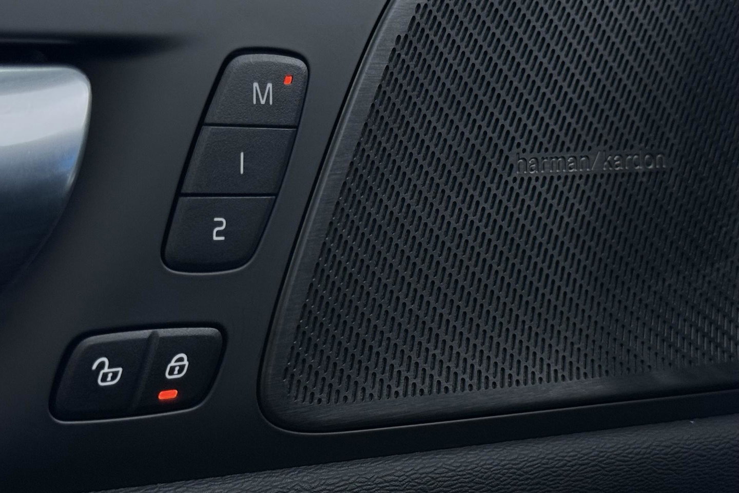 Volvo V60 T8 Plug-in hybrid Plus Bright | ACC | Panoramadak | Harman/Kardon | 360° Camera | Head-Up | BLIS | Stoel+Stuurverwarming