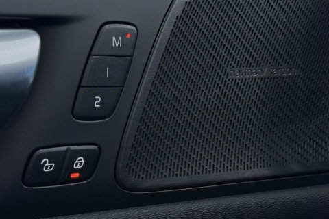 Volvo V60 T8 Plug-in hybrid Plus Bright | ACC | Panoramadak | Harman/Kardon | 360° Camera | Head-Up | BLIS | Stoel+Stuurverwarming