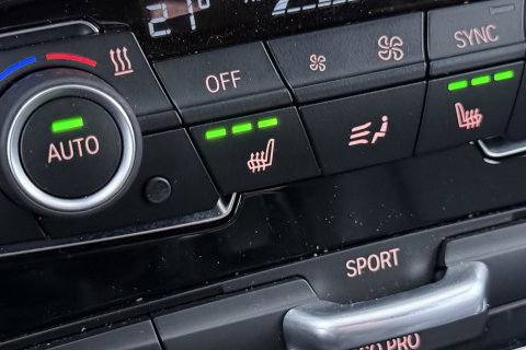 BMW 2 Serie Active Tourer 225i xDrive High Executive | Leder | Stoelverwarming | Camera | PDC V+A