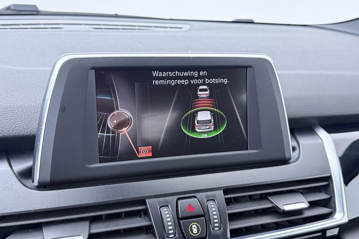 BMW 2 Serie Active Tourer 225i xDrive High Executive | Leder | Stoelverwarming | Camera | PDC V+A