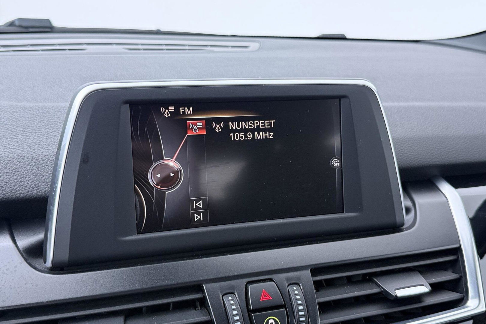 BMW 2 Serie Active Tourer 225i xDrive High Executive | Leder | Stoelverwarming | Camera | PDC V+A
