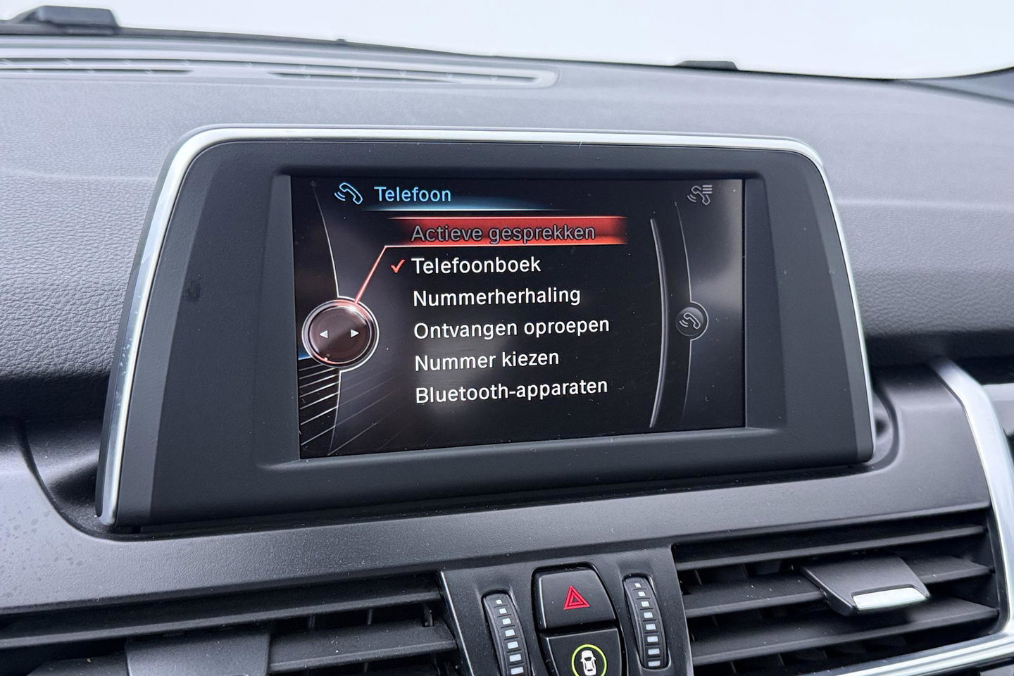 BMW 2 Serie Active Tourer 225i xDrive High Executive | Leder | Stoelverwarming | Camera | PDC V+A