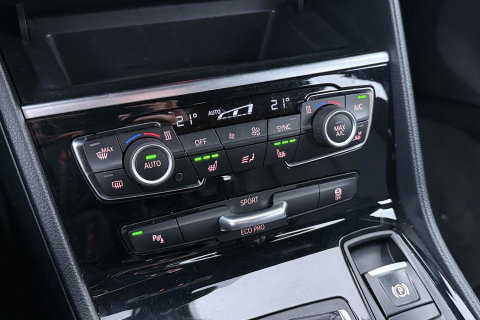 BMW 2 Serie Active Tourer 225i xDrive High Executive | Leder | Stoelverwarming | Camera | PDC V+A