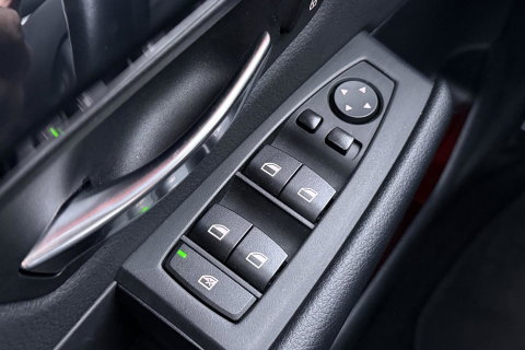 BMW 2 Serie Active Tourer 225i xDrive High Executive | Leder | Stoelverwarming | Camera | PDC V+A