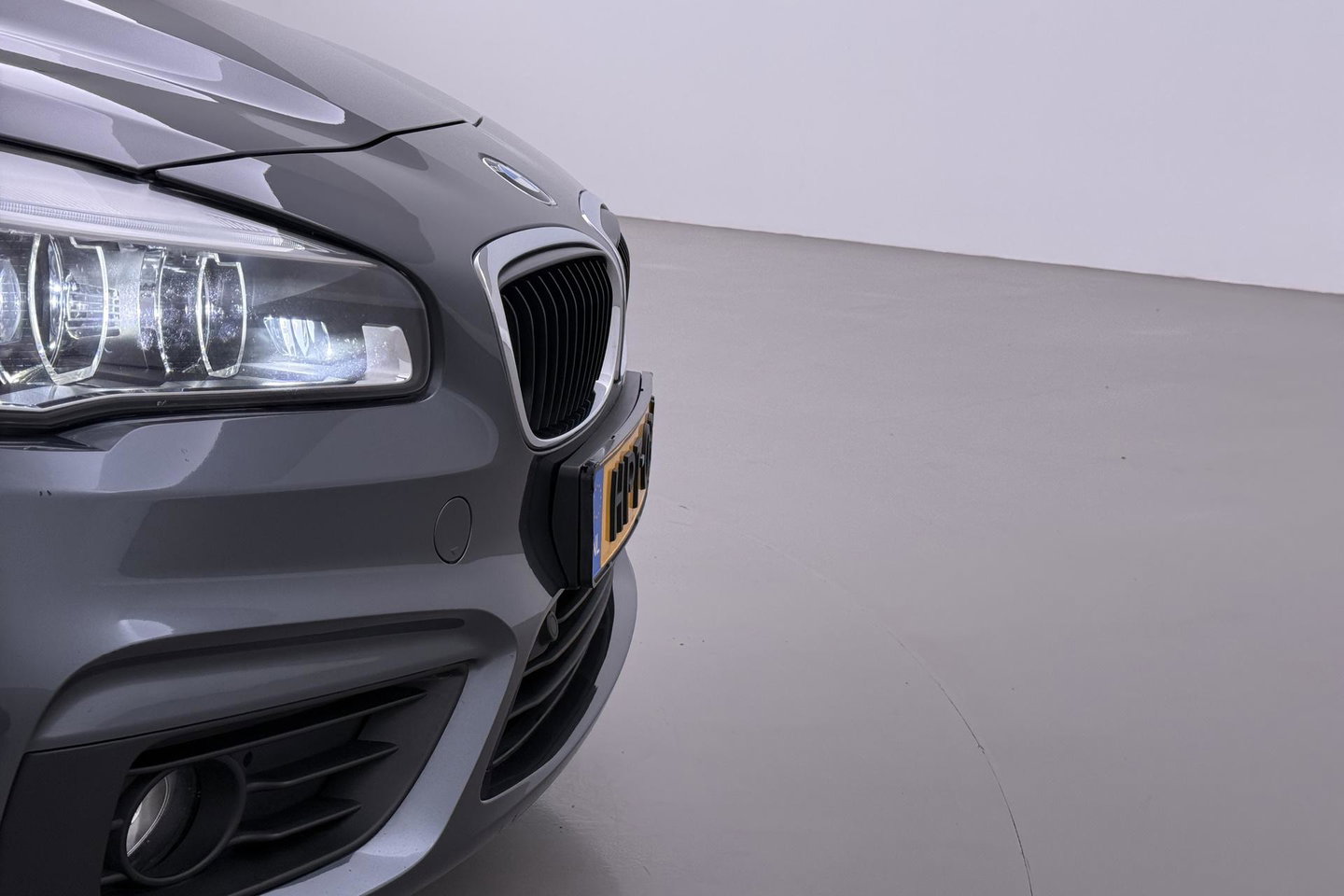 BMW 2 Serie Active Tourer 225i xDrive High Executive | Leder | Stoelverwarming | Camera | PDC V+A