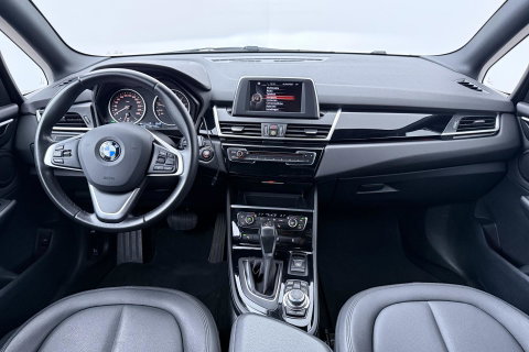 BMW 2 Serie Active Tourer 225i xDrive High Executive | Leder | Stoelverwarming | Camera | PDC V+A