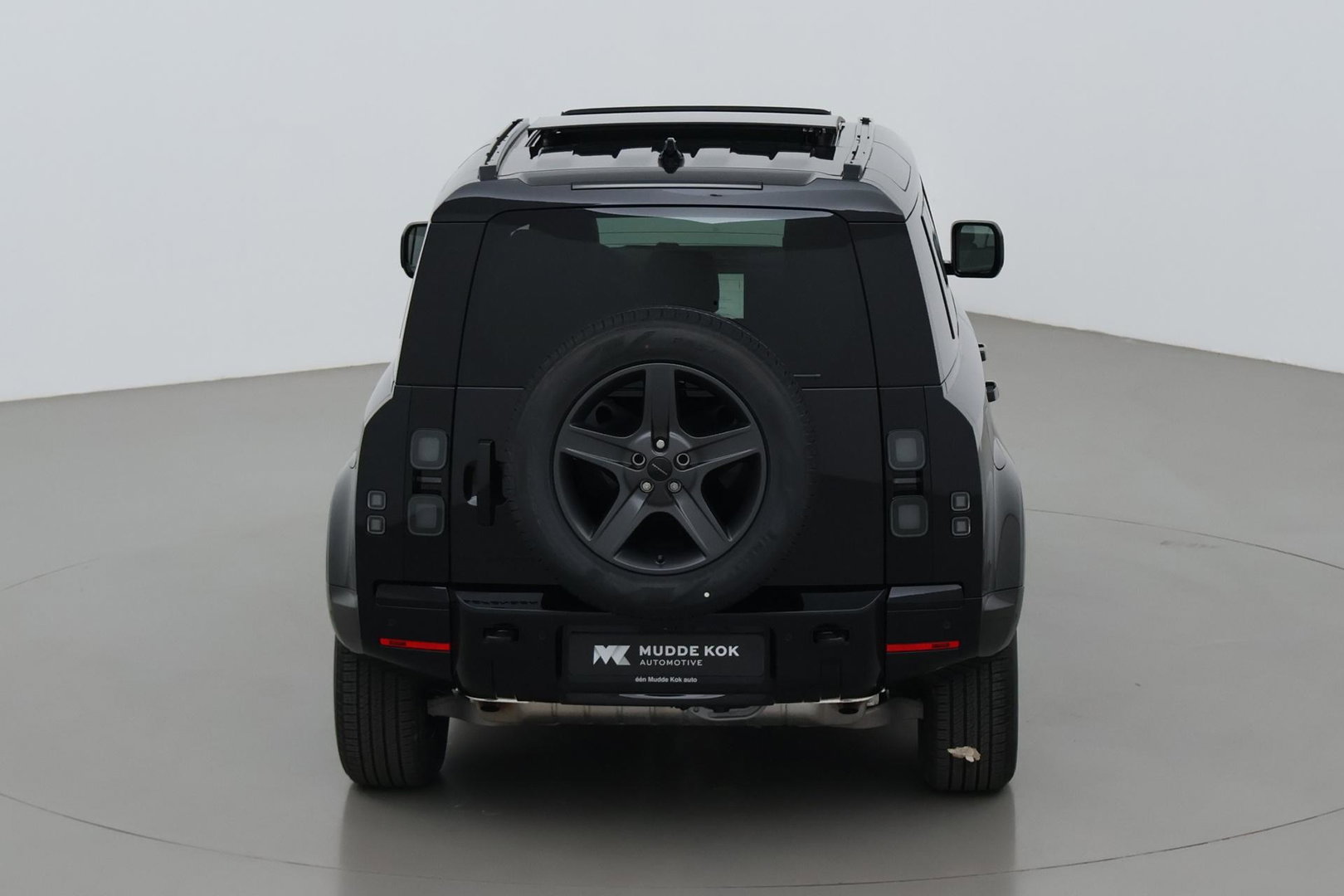 Land Rover Defender 2.0 P300e 110 X-Dynamic SE | FACELIFT | ACC | Panoramadak | ClearSight | Stoel+Stuurverwarming | Trekhaak