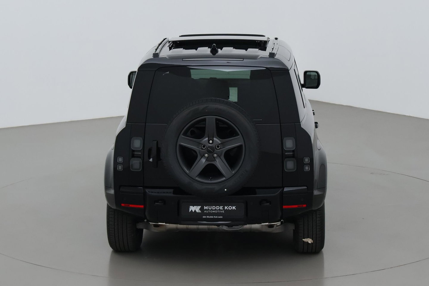 Land Rover Defender 2.0 P300e 110 X-Dynamic SE | FACELIFT | ACC | Panoramadak | ClearSight | Stoel+Stuurverwarming | Trekhaak