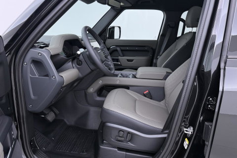 Land Rover Defender 2.0 P300e 110 X-Dynamic SE | FACELIFT | ACC | Panoramadak | ClearSight | Stoel+Stuurverwarming | Trekhaak