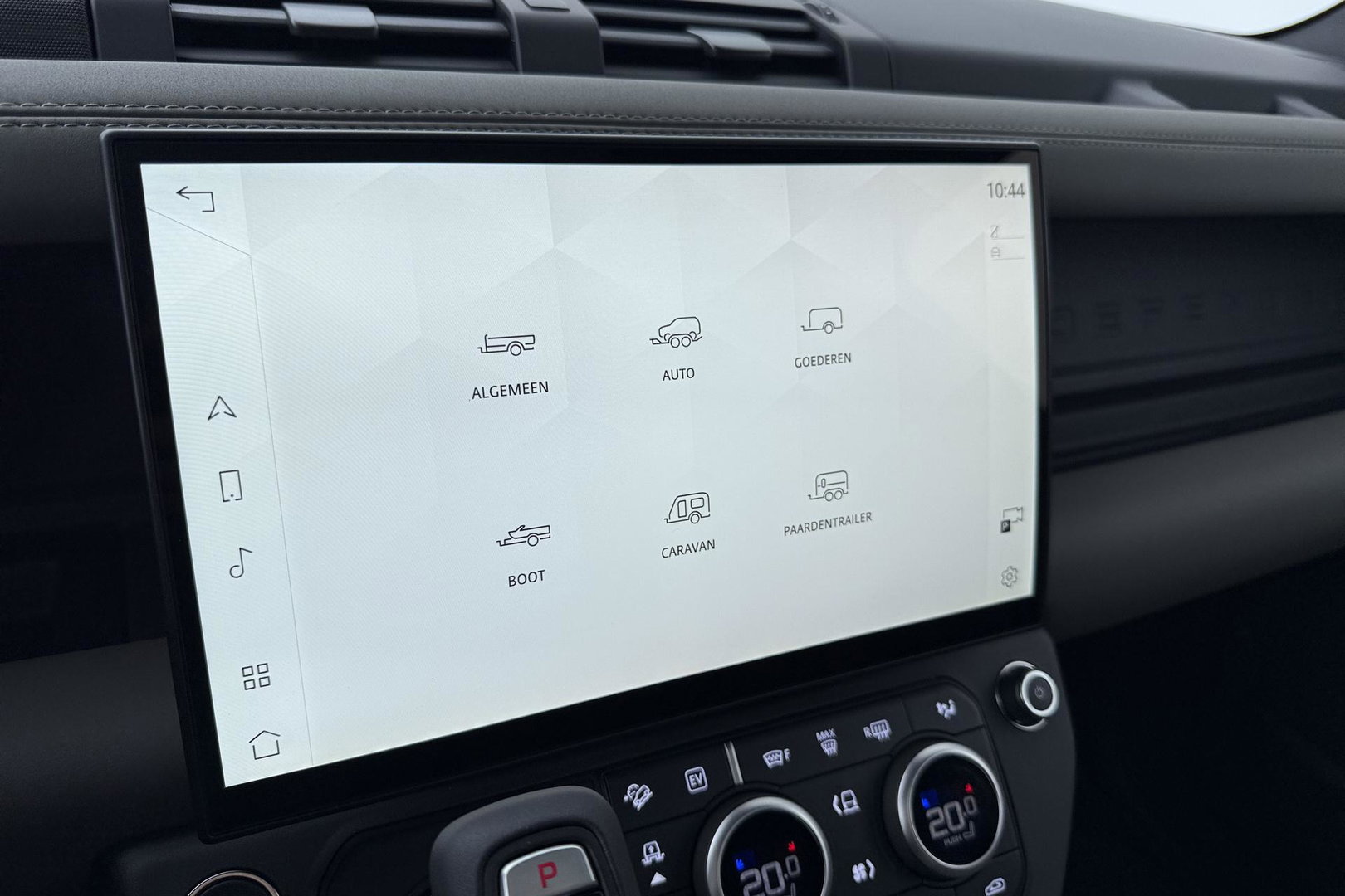 Land Rover Defender 2.0 P300e 110 X-Dynamic SE | FACELIFT | ACC | Panoramadak | ClearSight | Stoel+Stuurverwarming | Trekhaak