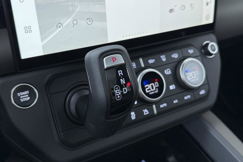 Land Rover Defender 2.0 P300e 110 X-Dynamic SE | FACELIFT | ACC | Panoramadak | ClearSight | Stoel+Stuurverwarming | Trekhaak