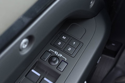 Land Rover Defender 2.0 P300e 110 X-Dynamic SE | FACELIFT | ACC | Panoramadak | ClearSight | Stoel+Stuurverwarming | Trekhaak