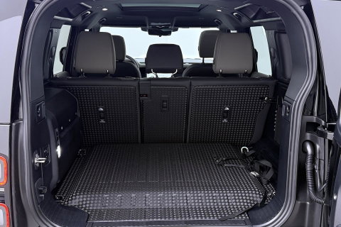 Land Rover Defender 2.0 P300e 110 X-Dynamic SE | FACELIFT | ACC | Panoramadak | ClearSight | Stoel+Stuurverwarming | Trekhaak
