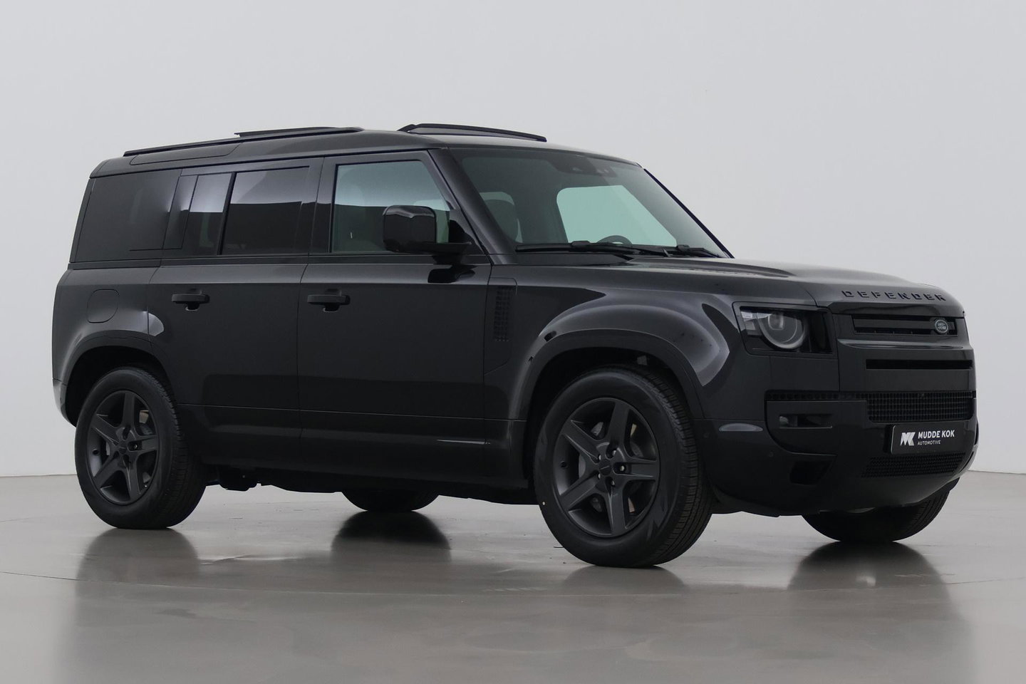 Land Rover Defender 2.0 P300e 110 X-Dynamic SE | FACELIFT | ACC | Panoramadak | ClearSight | Stoel+Stuurverwarming | Trekhaak