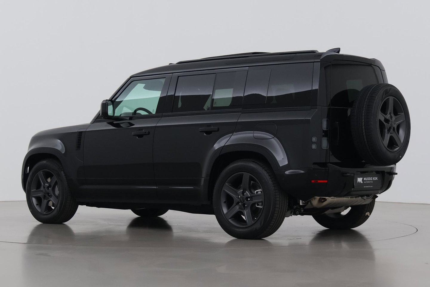 Land Rover Defender 2.0 P300e 110 X-Dynamic SE | FACELIFT | ACC | Panoramadak | ClearSight | Stoel+Stuurverwarming | Trekhaak