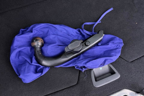 Volvo XC60 T5 Polar+ | Panoramadak | Trekhaak | Camera | Parkeerverwarming | Elektrische Stoelen | Stoelverwarming | Xenon | PDC Voor+Achter