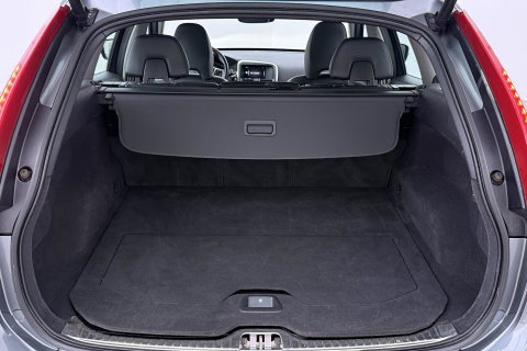 Volvo XC60 T5 Polar+ | Panoramadak | Trekhaak | Camera | Parkeerverwarming | Elektrische Stoelen | Stoelverwarming | Xenon | PDC Voor+Achter