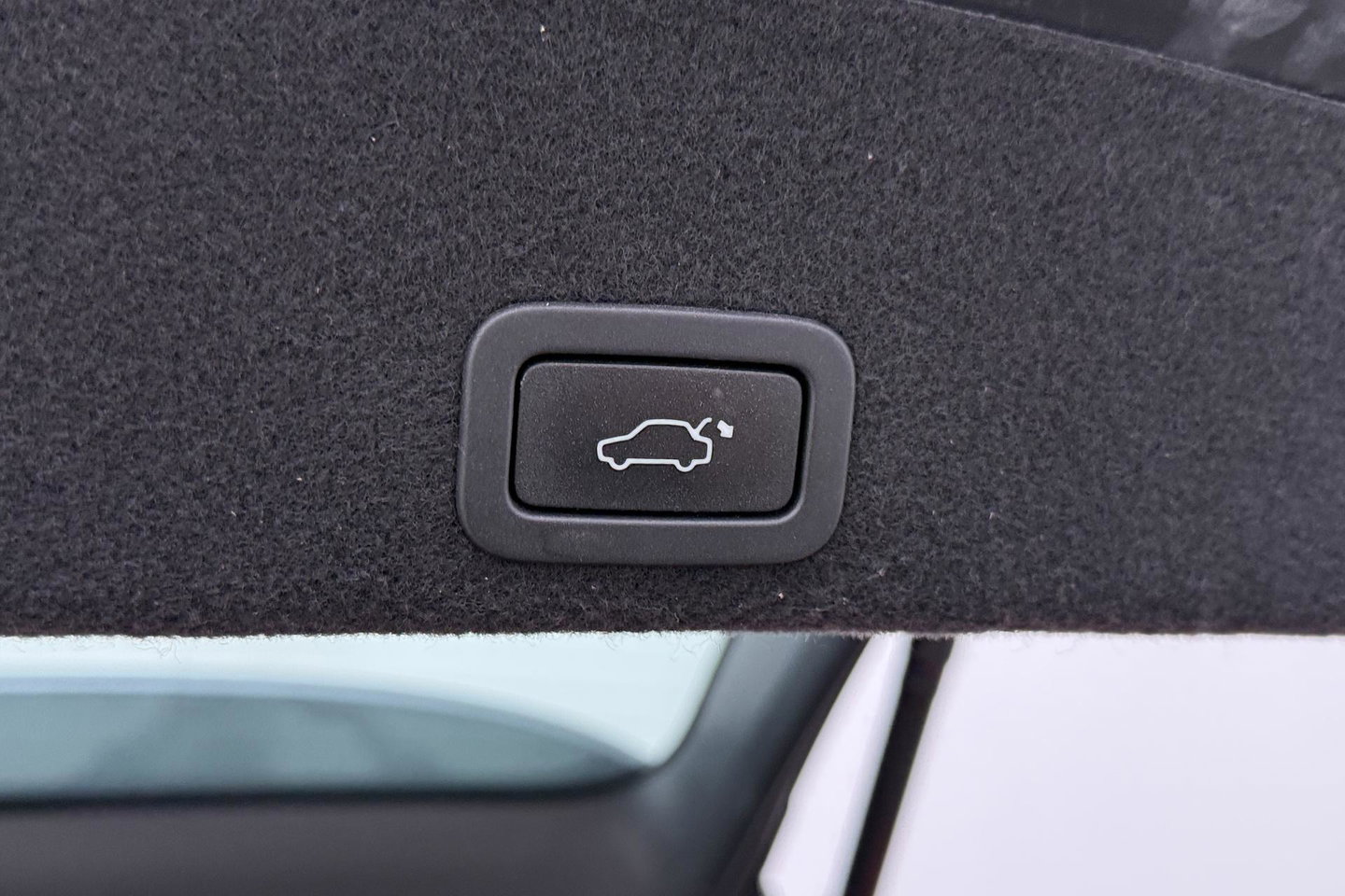 Volvo XC60 T5 Polar+ | Panoramadak | Trekhaak | Camera | Parkeerverwarming | Elektrische Stoelen | Stoelverwarming | Xenon | PDC Voor+Achter