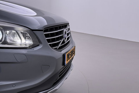 Volvo XC60 T5 Polar+ | Panoramadak | Trekhaak | Camera | Parkeerverwarming | Elektrische Stoelen | Stoelverwarming | Xenon | PDC Voor+Achter