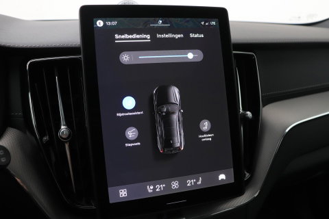 Volvo XC60 T8 Plug-in hybrid Ultra Black Edition | ACC | Panoramadak | Bowers&Wilkins | Head-Up | 360° Camera | Massage+Ventilatie | 21 inch