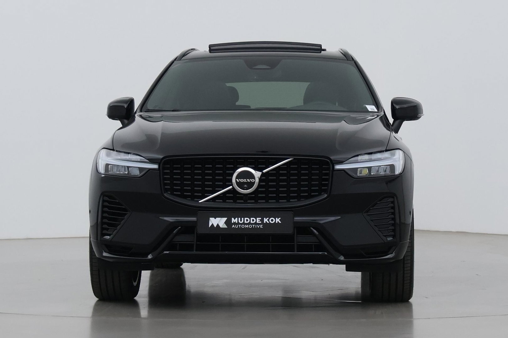 Volvo XC60 T8 Plug-in hybrid Plus Dark | Panoramadak | ACC | 360° Camera | BLIS | harman/kardon | Stoel+Stuurverwarming