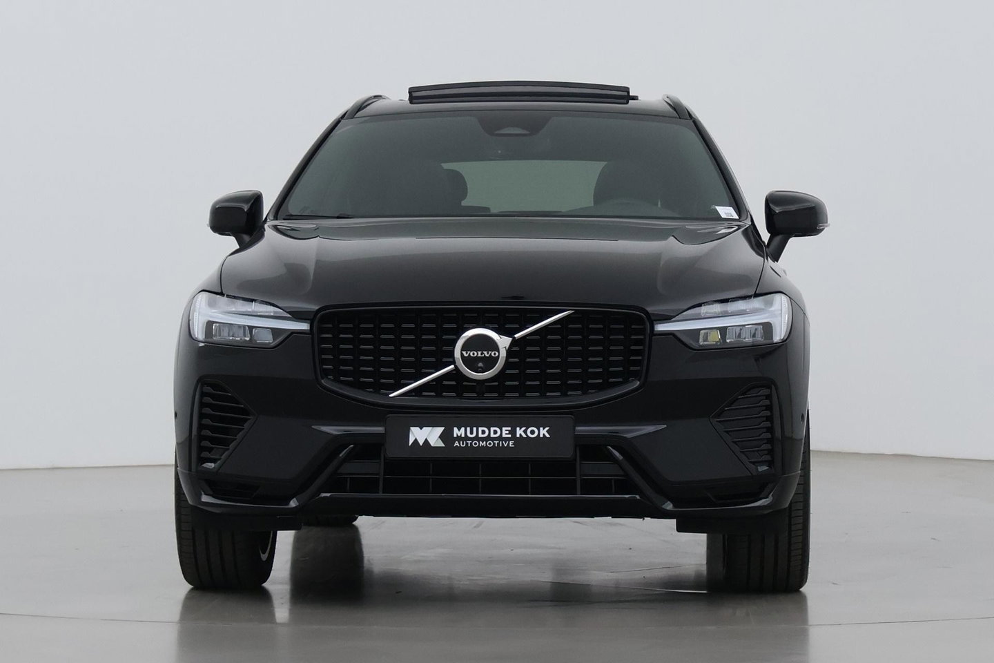 Volvo XC60 T8 Plug-in hybrid Plus Dark | Panoramadak | ACC | 360° Camera | BLIS | harman/kardon | Stoel+Stuurverwarming