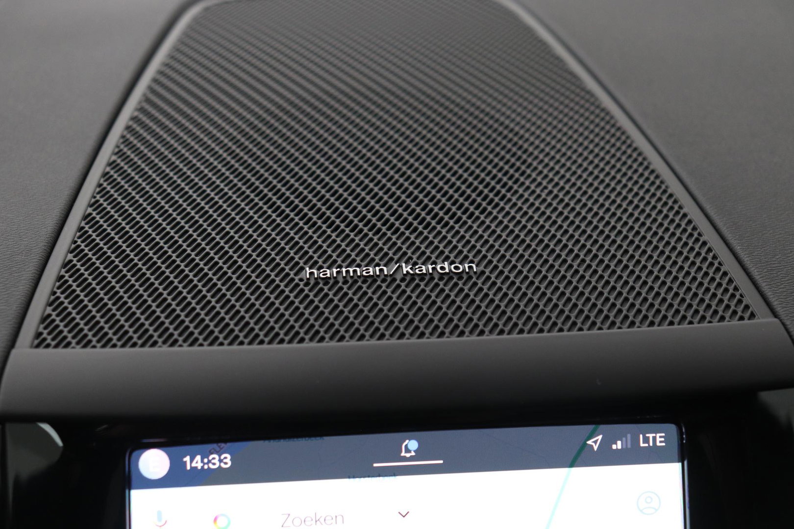 Volvo XC60 T8 Plug-in hybrid Plus Dark | Panoramadak | ACC | 360° Camera | BLIS | harman/kardon | Stoel+Stuurverwarming