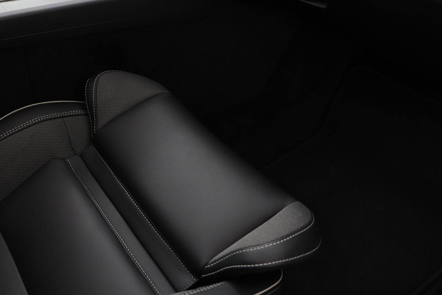 Volvo XC60 T8 Plug-in hybrid Plus Dark | Panoramadak | ACC | 360° Camera | BLIS | harman/kardon | Stoel+Stuurverwarming