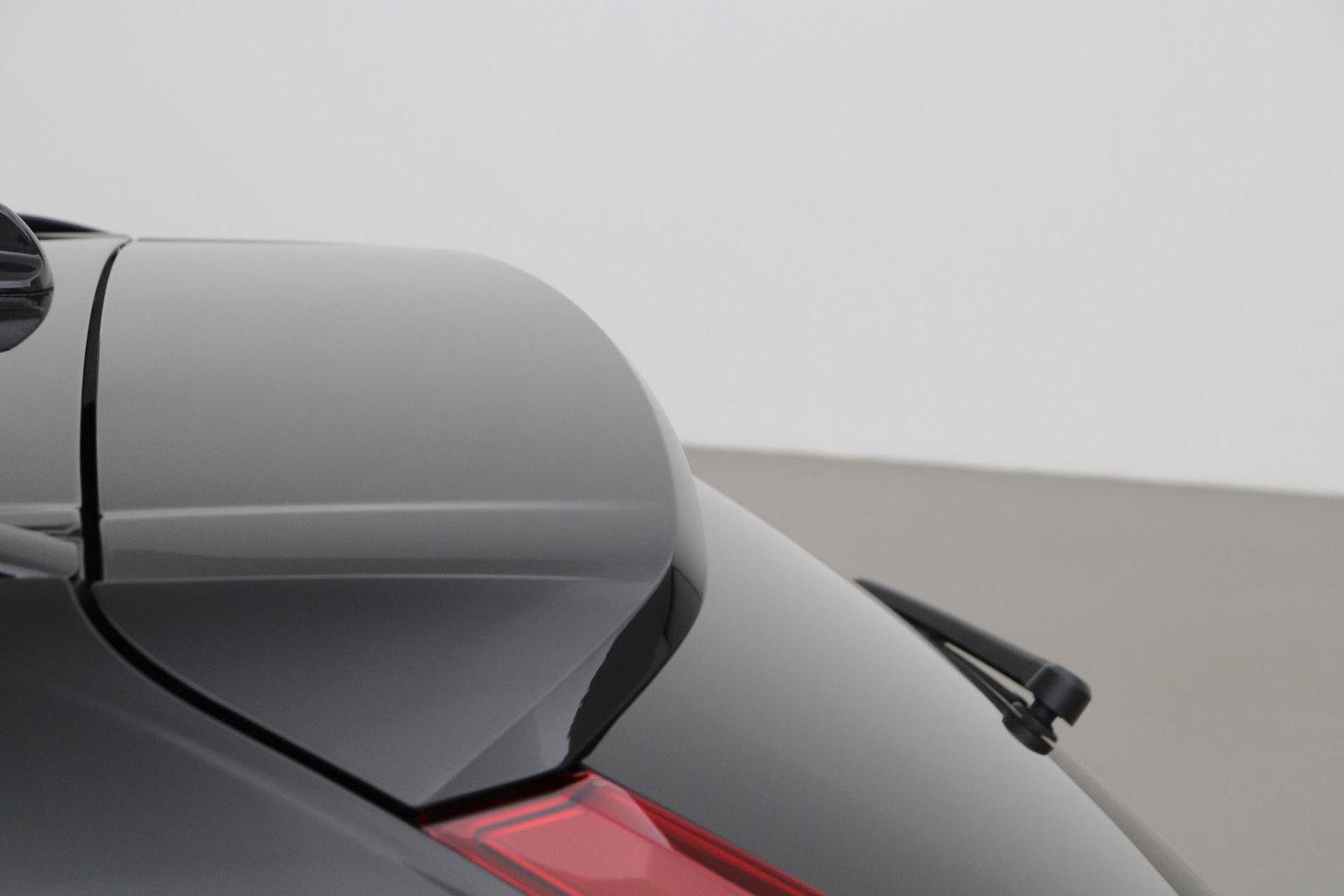 Volvo XC60 T8 Plug-in hybrid Plus Dark | Panoramadak | ACC | 360° Camera | BLIS | harman/kardon | Stoel+Stuurverwarming