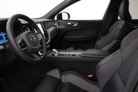 Volvo XC60 T8 Plug-in hybrid Plus Dark | Panoramadak | ACC | 360° Camera | BLIS | harman/kardon | Stoel+Stuurverwarming