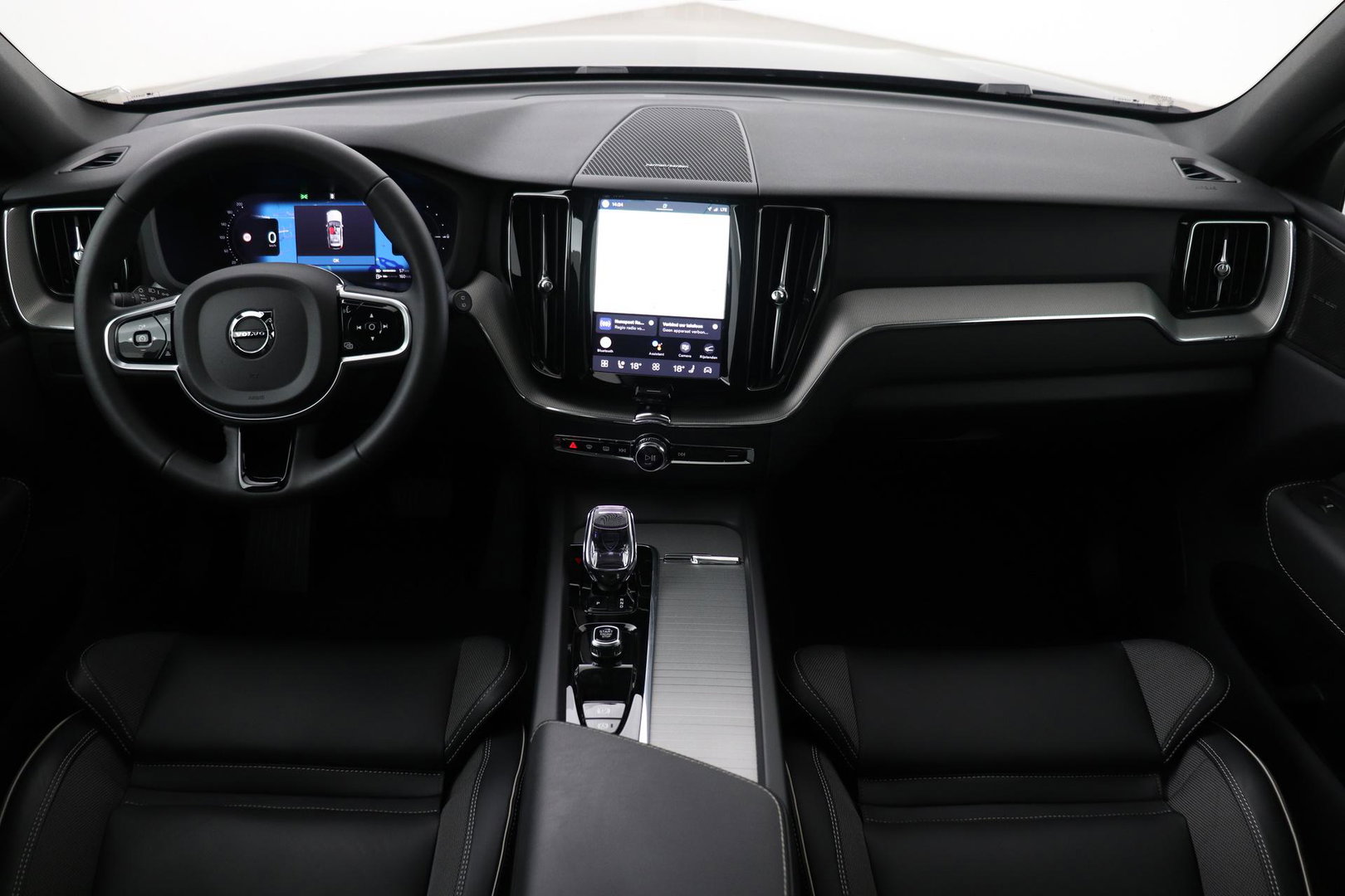 Volvo XC60 T8 Plug-in hybrid Plus Dark | Panoramadak | ACC | 360° Camera | BLIS | harman/kardon | Stoel+Stuurverwarming