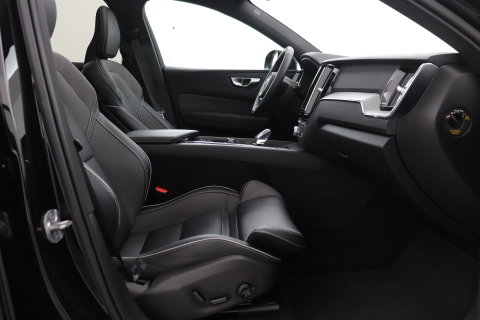 Volvo XC60 T8 Plug-in hybrid Plus Dark | Panoramadak | ACC | 360° Camera | BLIS | harman/kardon | Stoel+Stuurverwarming