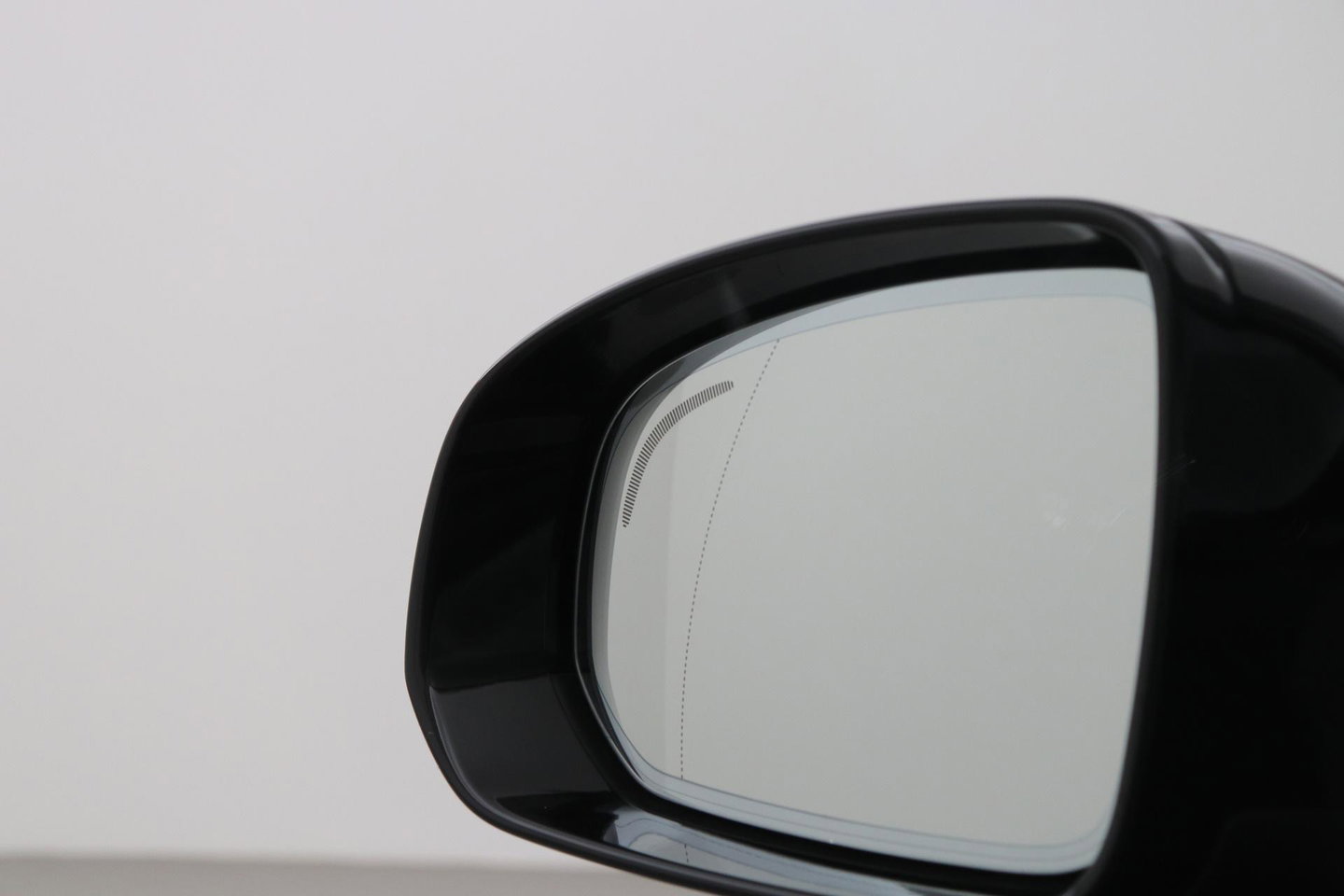 Volvo XC60 T8 Plug-in hybrid Plus Dark | Panoramadak | ACC | 360° Camera | BLIS | harman/kardon | Stoel+Stuurverwarming