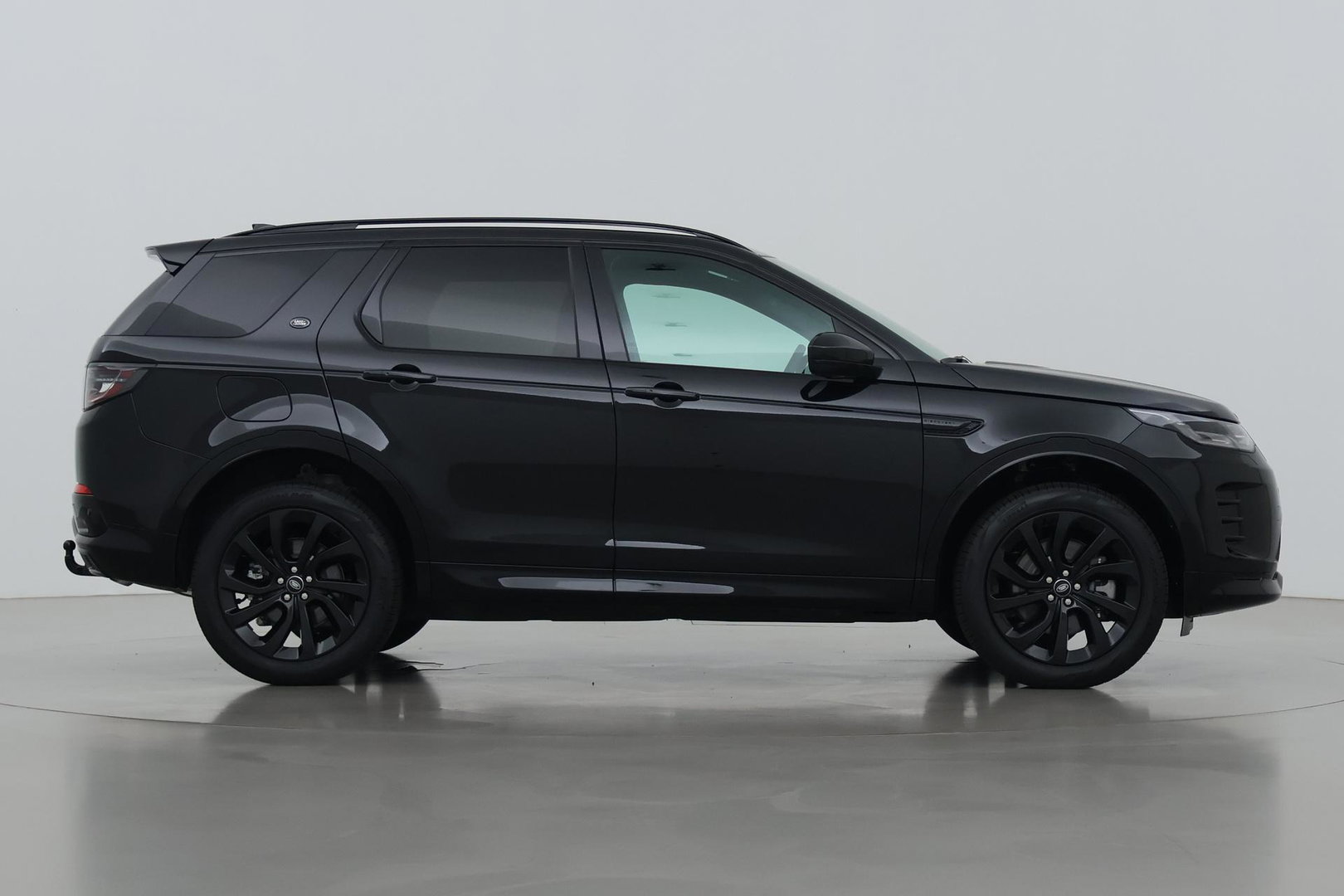 Land Rover Discovery Sport P270e PHEV Dynamic SE | 20 INCH | Panoramadak | Trekhaak | ACC | Meridian | Stoel+Stuurverwarming