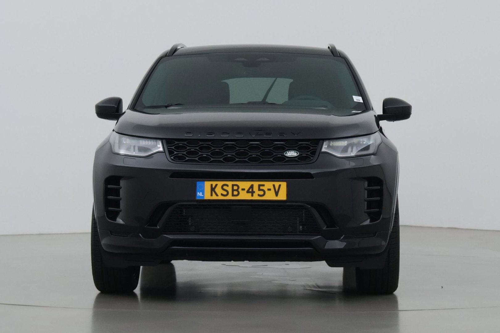Land Rover Discovery Sport P270e PHEV Dynamic SE | 20 INCH | Panoramadak | Trekhaak | ACC | Meridian | Stoel+Stuurverwarming