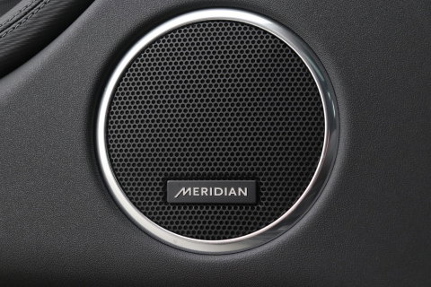 Land Rover Discovery Sport P270e PHEV Dynamic SE | 20 INCH | Panoramadak | Trekhaak | ACC | Meridian | Stoel+Stuurverwarming